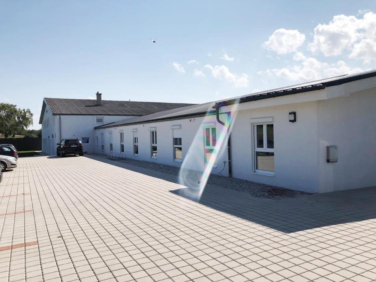 Gaestezimmer Oedenburgerstrasse Pottsching Экстерьер фото